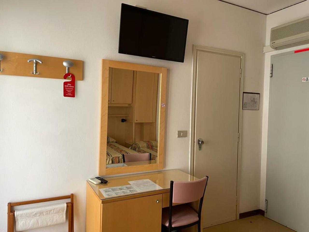 Hotel Stiefel Lignano Sabbiadoro Eksteriør billede