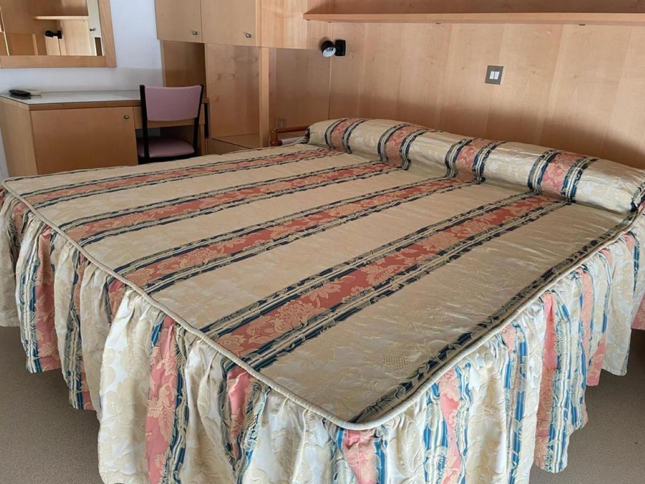 Hotel Stiefel Lignano Sabbiadoro Værelse billede